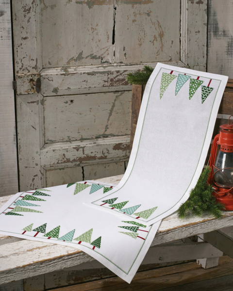 Borduurpakket Kerstbomen op een rij 28 x 74 cm