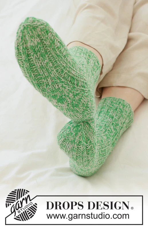 50-25 Speckled Moss Socks by DROPS Design