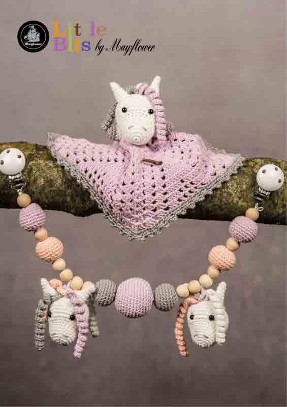 Teddybeerdoek en kinderwagenketting met kleine paarden