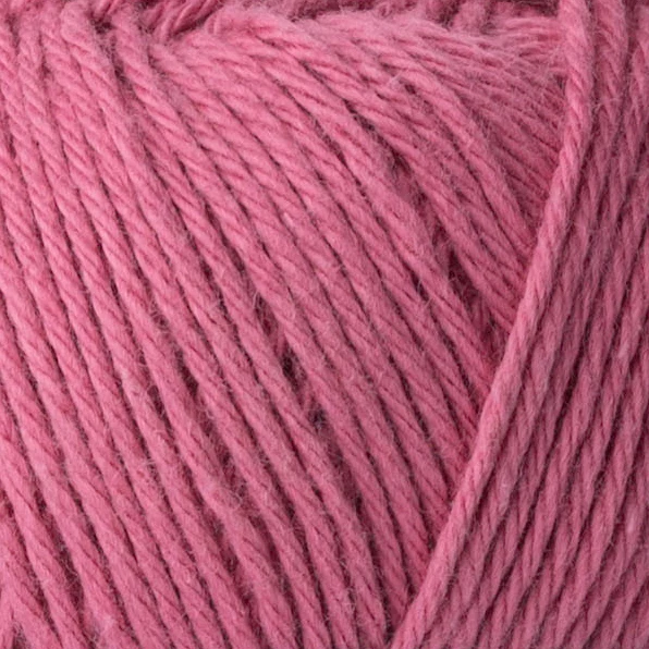 Yarn and Colors Favorite 048 Antiek Roze