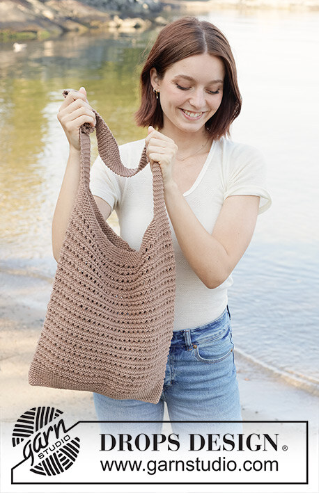 256-3 Woodland Satchel by DROPS Design