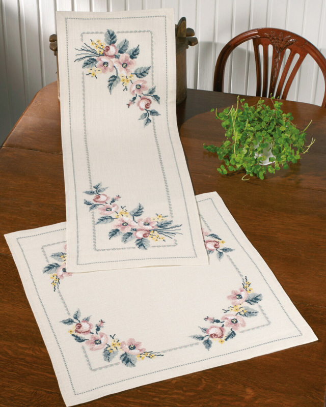 Borduurpakket Rozen op linnen 61 x 61 cm