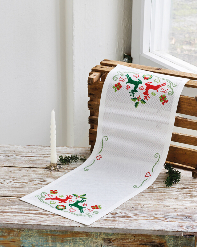 Borduurpakket Rendier 28 x 76 cm