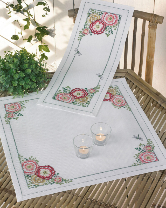 Borduurpakket Stokrozen 24 x 62 cm